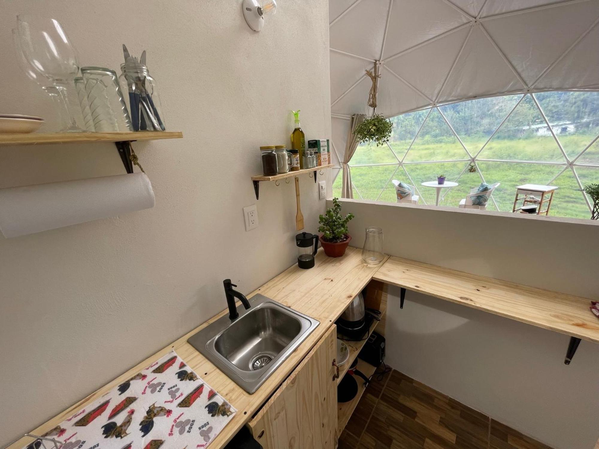 La Comarca River Glamping Dome Near Manuel Antonio Εξωτερικό φωτογραφία