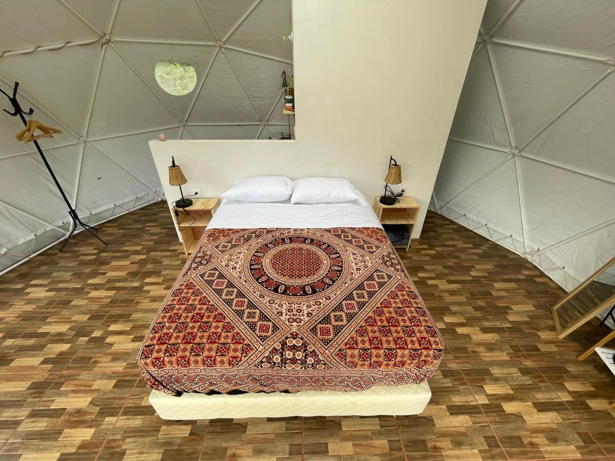 La Comarca River Glamping Dome Near Manuel Antonio Εξωτερικό φωτογραφία