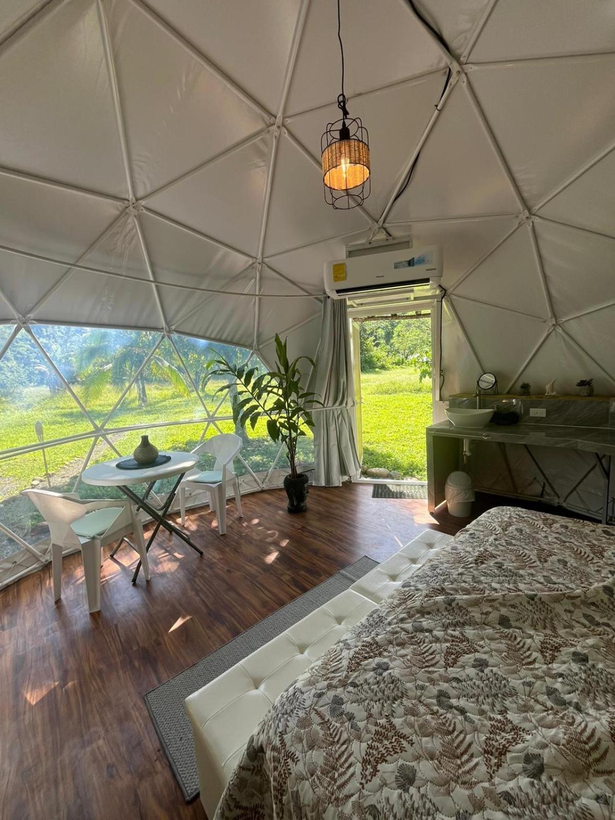 La Comarca River Glamping Dome Near Manuel Antonio Εξωτερικό φωτογραφία